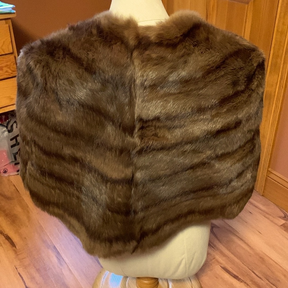 Beautiful vintage genuine formal fur stole, chocolate brown - Picture 5 of 14